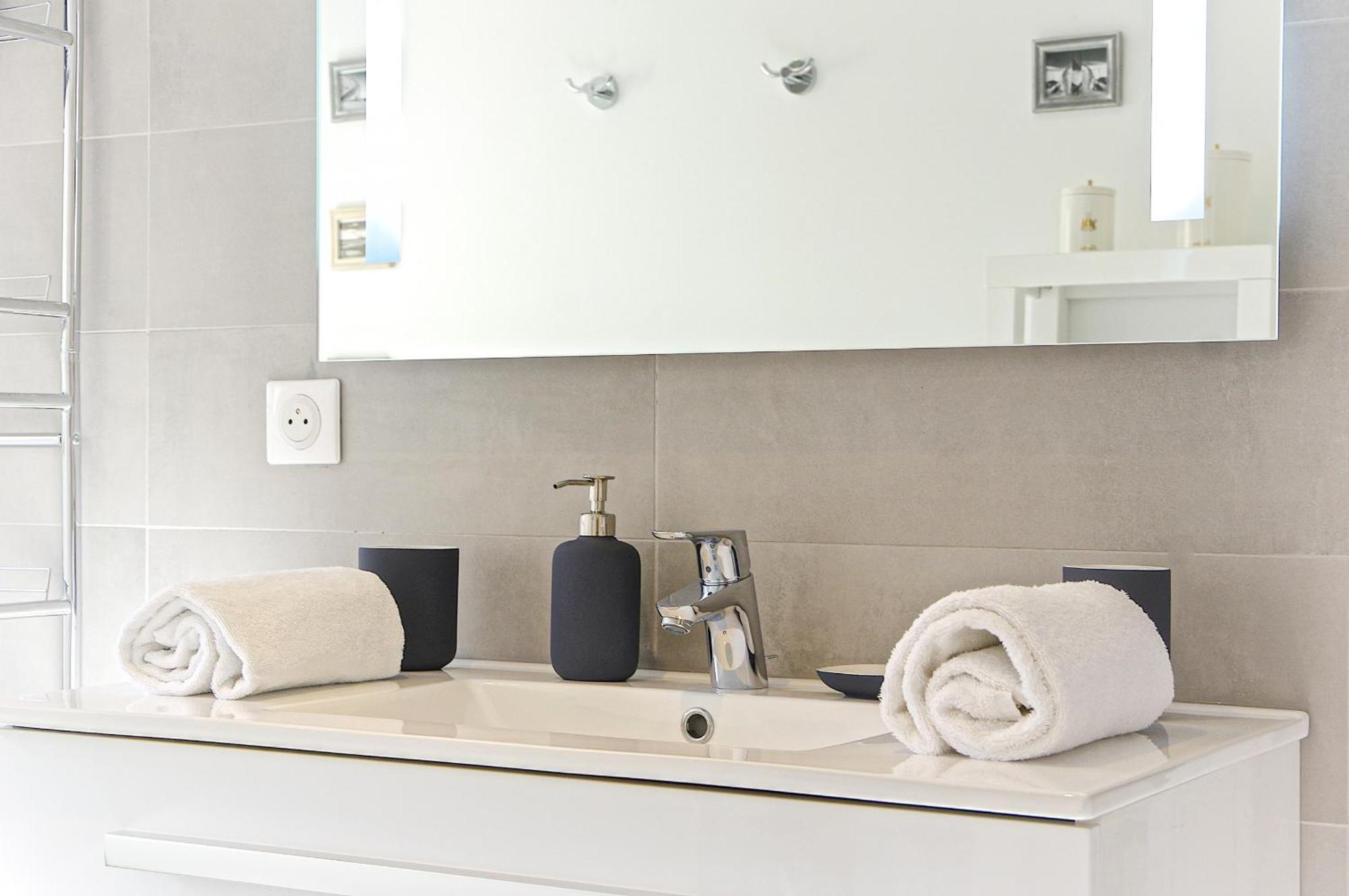 Fondaudege - Appartement 1 Chambre Avec Parking Bordeaux Dış mekan fotoğraf
